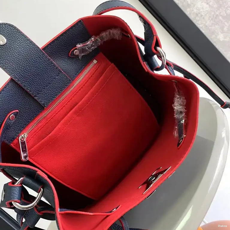 LV 2308DJ0103 Bag 0511